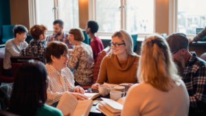 図書館の英会話クラブイメージ
